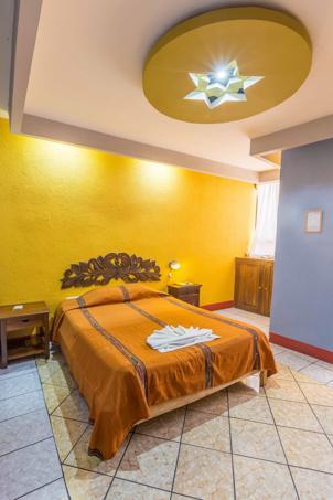 Hoteles Kakchiquel ปานาคาเชล ภายนอก รูปภาพ